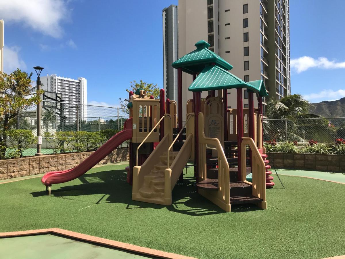 Waikiki Banyan 1Br With Great Ocean Views, Steps To Beach & Parking! Honolulu Eksteriør billede