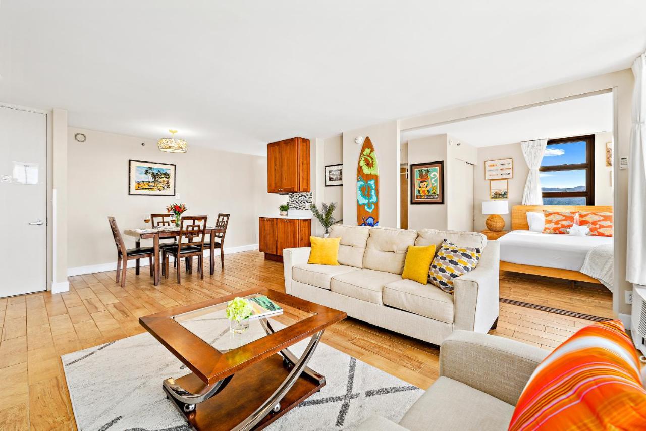 Waikiki Banyan 1Br With Great Ocean Views, Steps To Beach & Parking! Honolulu Eksteriør billede