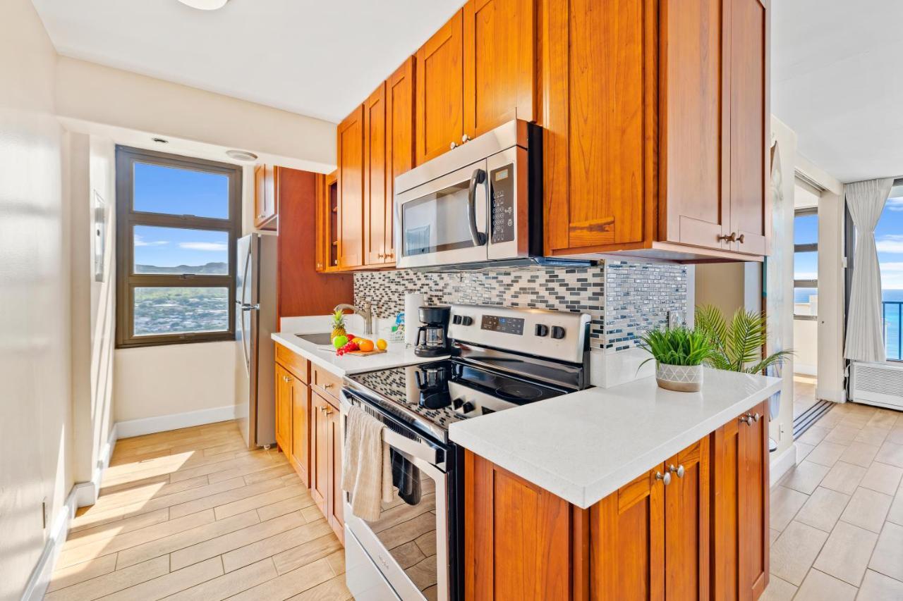 Waikiki Banyan 1Br With Great Ocean Views, Steps To Beach & Parking! Honolulu Eksteriør billede