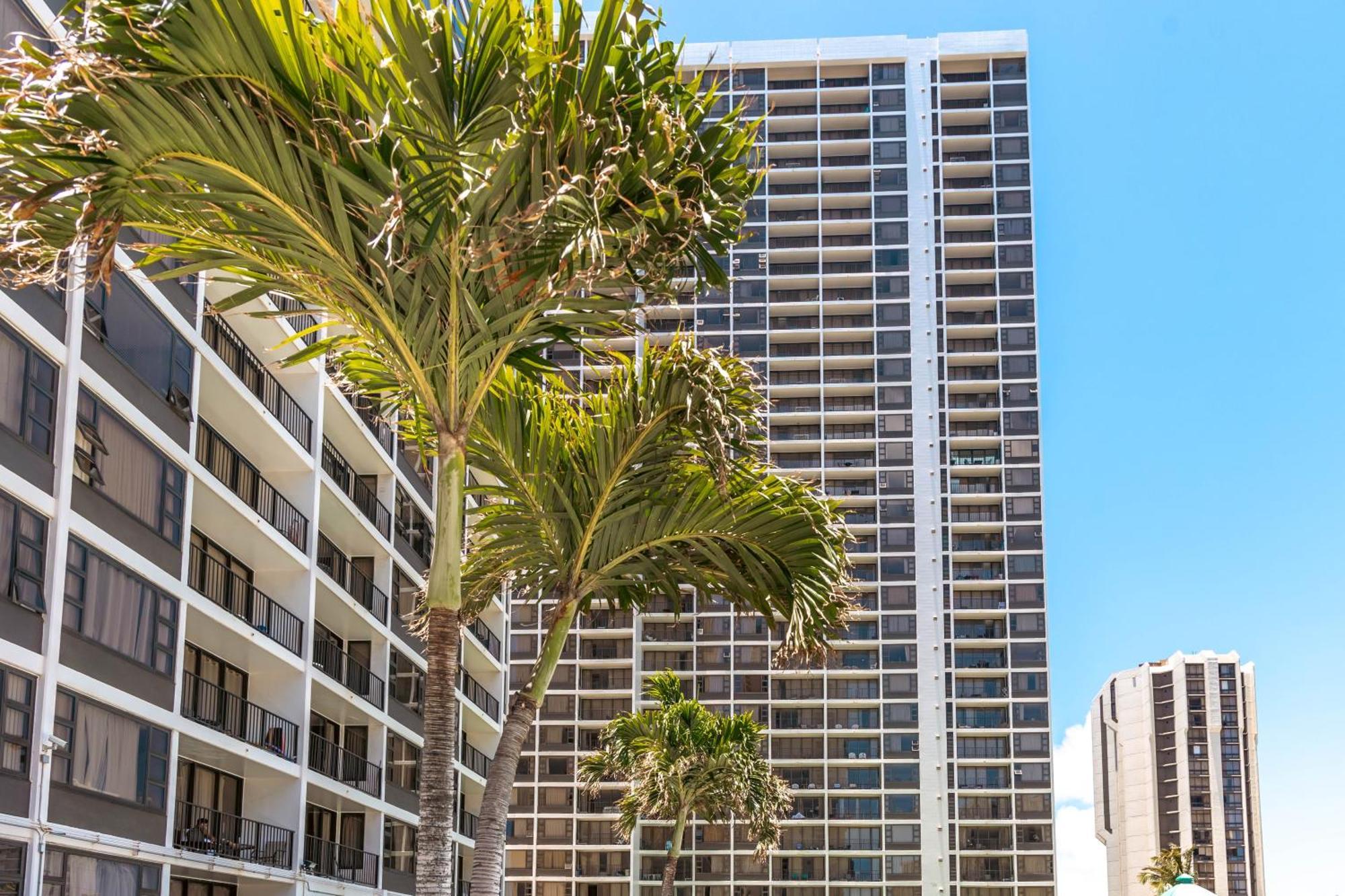 Waikiki Banyan 1Br With Great Ocean Views, Steps To Beach & Parking! Honolulu Eksteriør billede