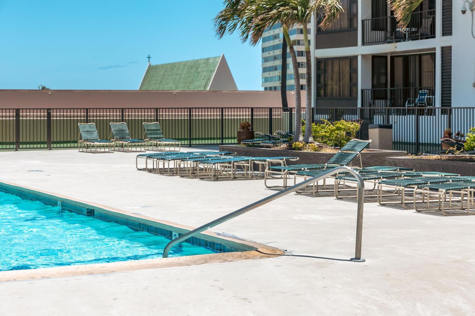 Waikiki Banyan 1Br With Great Ocean Views, Steps To Beach & Parking! Honolulu Eksteriør billede