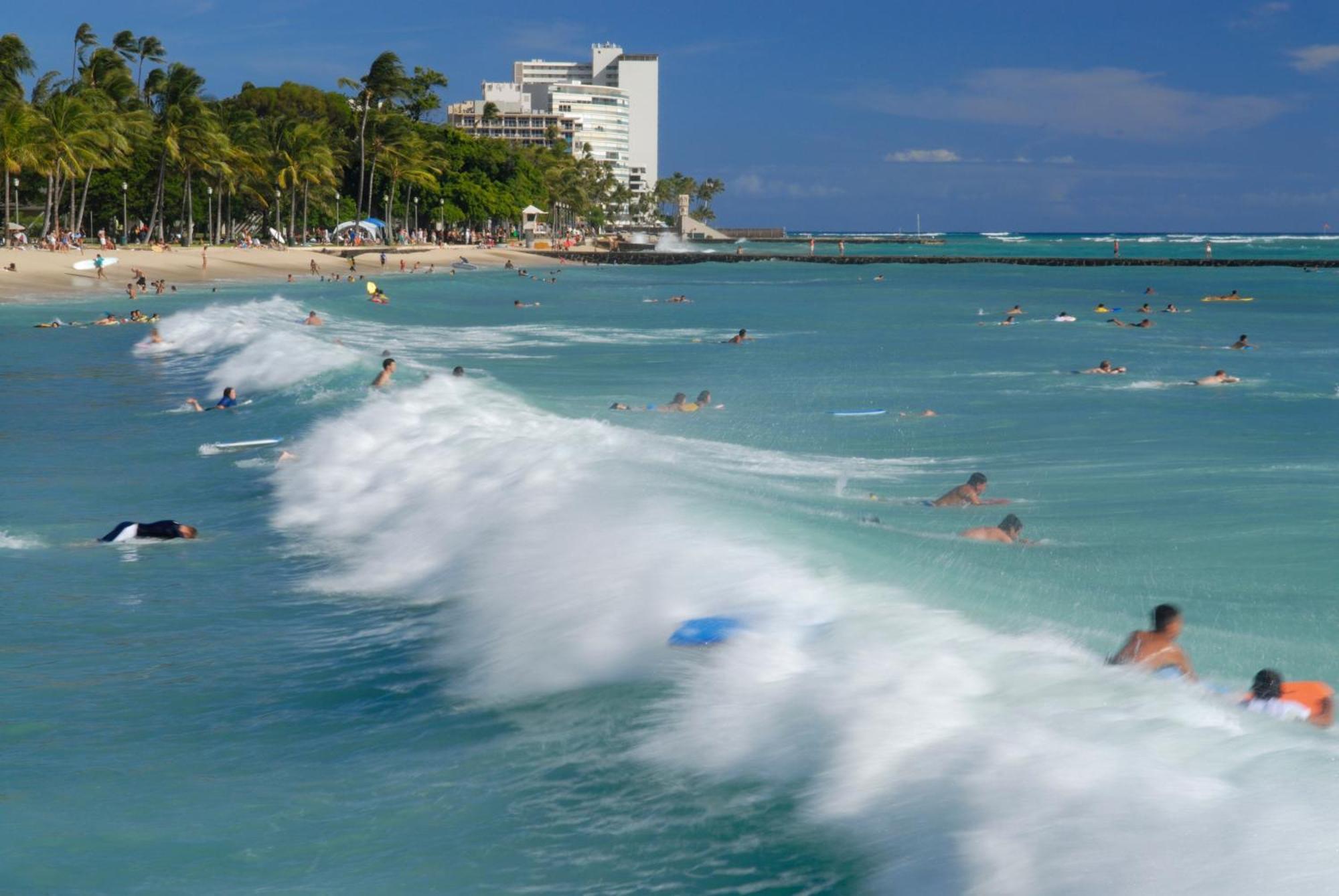 Waikiki Banyan 1Br With Great Ocean Views, Steps To Beach & Parking! Honolulu Eksteriør billede